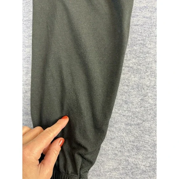 Vuori Villa Cargo Joggers Black Sz Medium women's - Picture 14 of 14